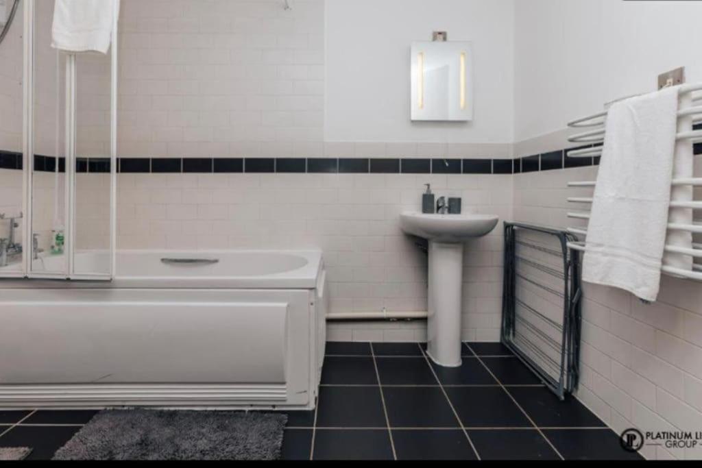 Sl Luxury 2 Bed Broad St Home Birmingham Eksteriør bilde