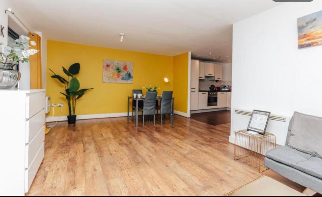 Sl Luxury 2 Bed Broad St Home Birmingham Eksteriør bilde